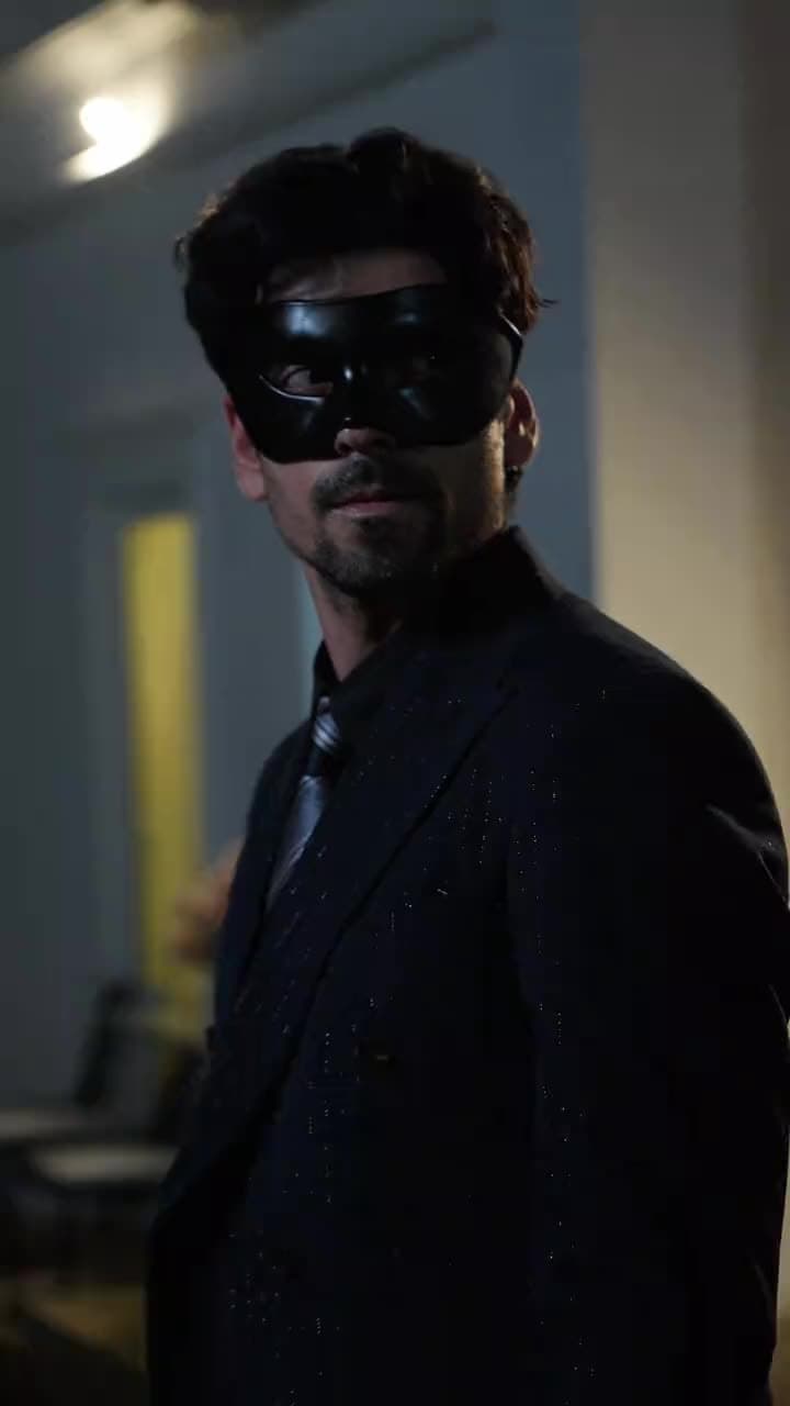 Masked Mr. Big - Episode 60