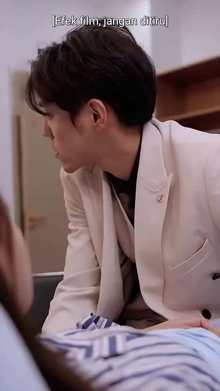 Wanita Cantik - Episode 53