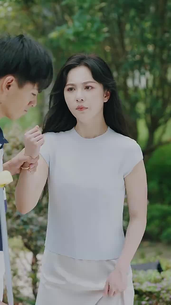 [Dubbed] Rebel Hearts - Episode 44