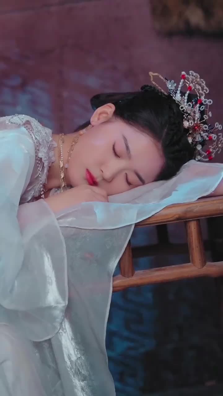 [Dubbed] Please divorce, Your Highness - Episode 56
