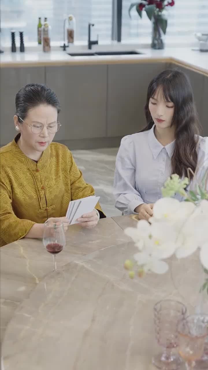 Never Leave Me, My Queen - Episode 51