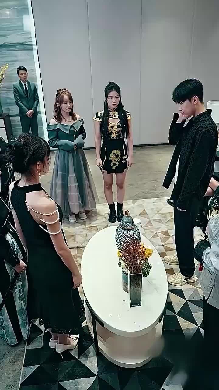 Pacar Bersama Dewi - Episode 60