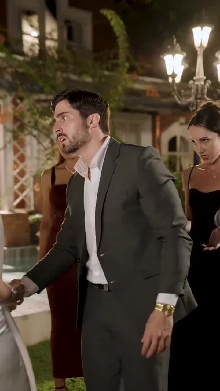Minha Esposa Rejeitada, Agora Poderosa - Episode 15