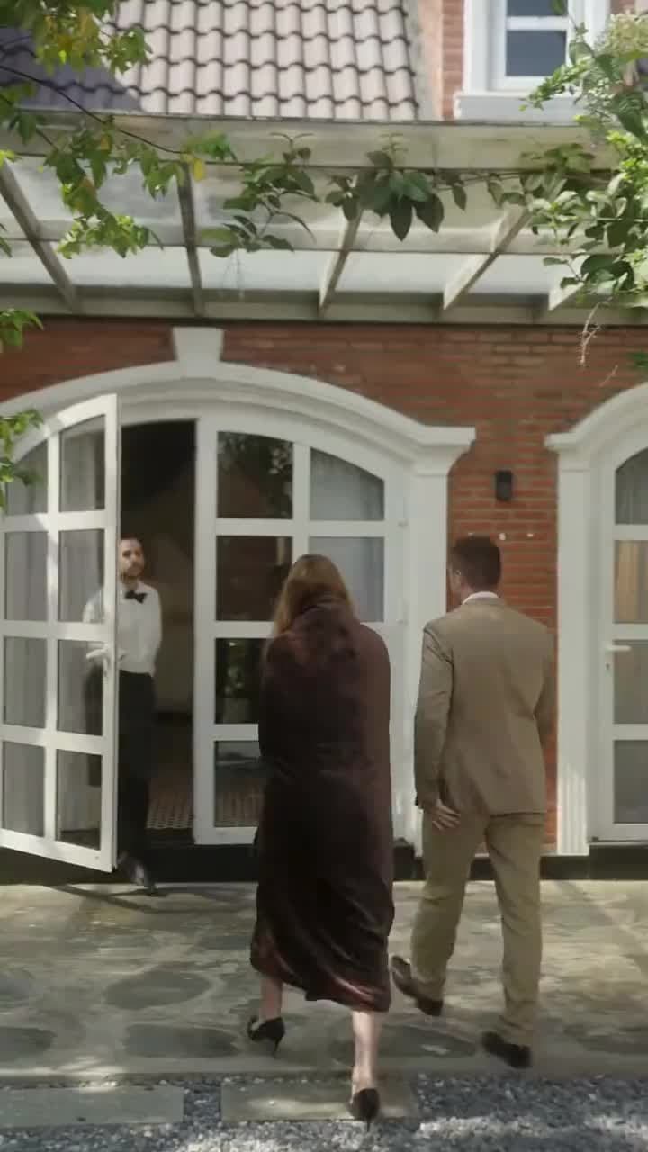 Mi Esposa Rechazada Es Multimillonaria - Episode 10