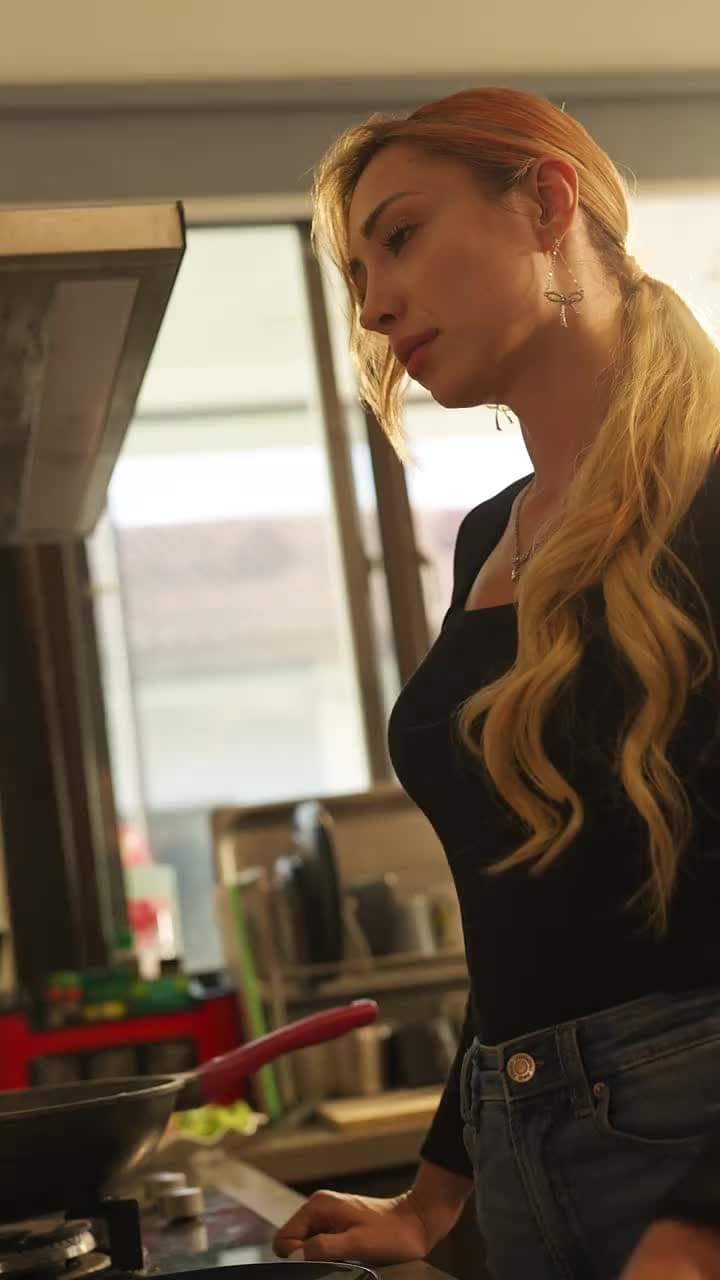 Lady CEO's Contract Lover - Episode 38
