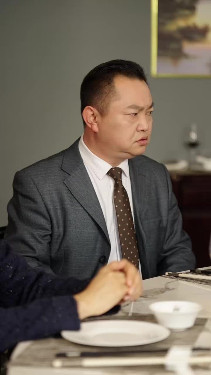 When Love Comes Knocking - Episode 45