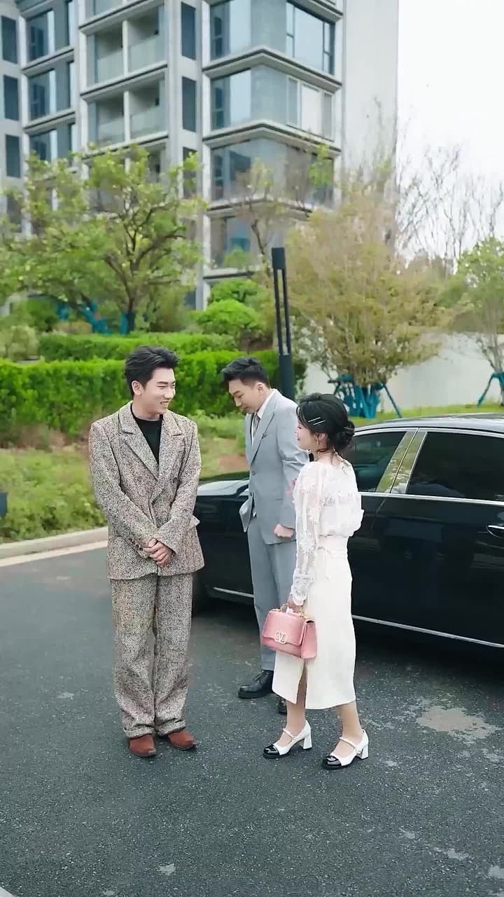 Don't Panic! Your Boss Just Married Dad! - Episode 64
