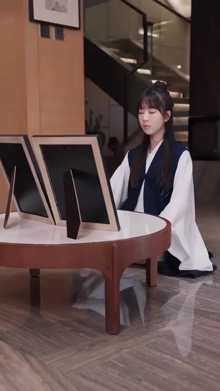 Mr. Samuel, She Got it Right Again - Episode 1