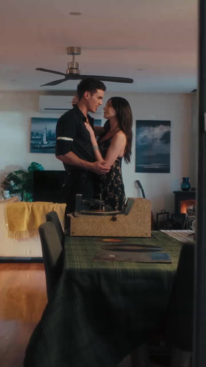 Falling For Her Bodyguard - Episode 45