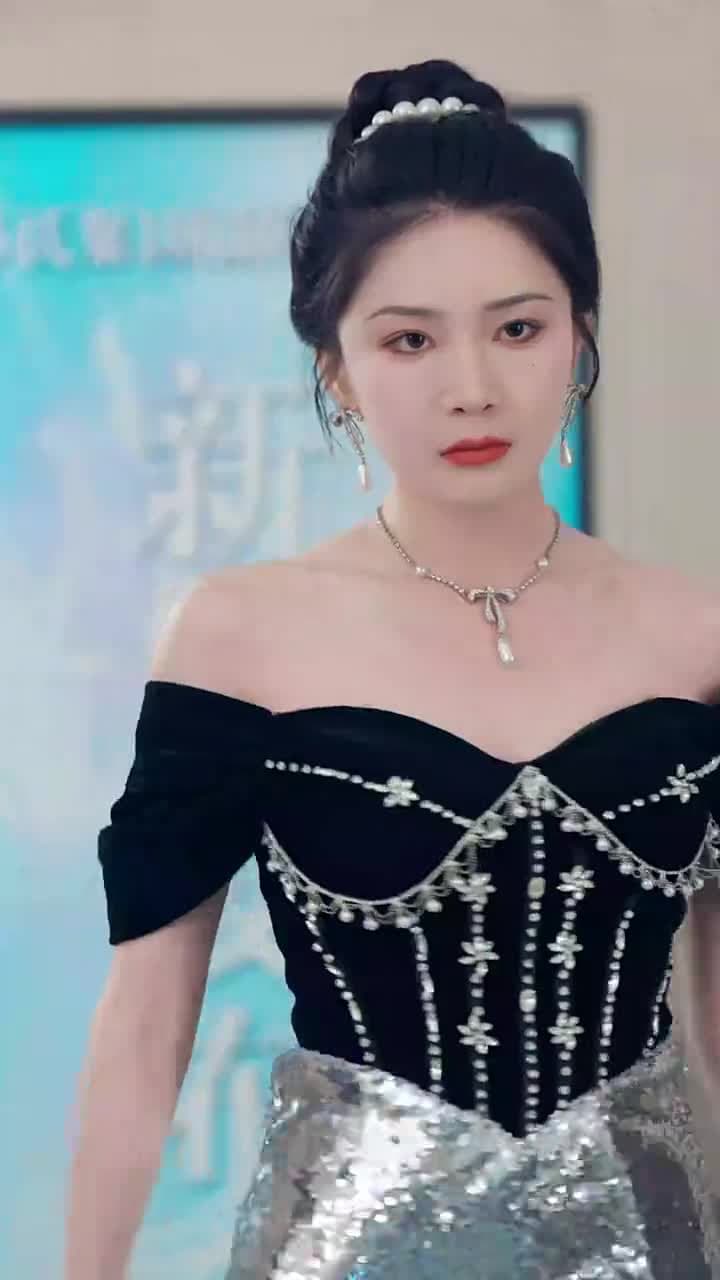 偷聽心聲美女校花我不追了 - Episode 70