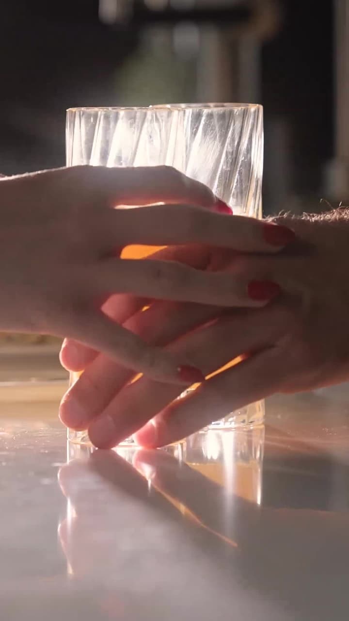 Milyarderin Kucağından Kaçış - Episode 18