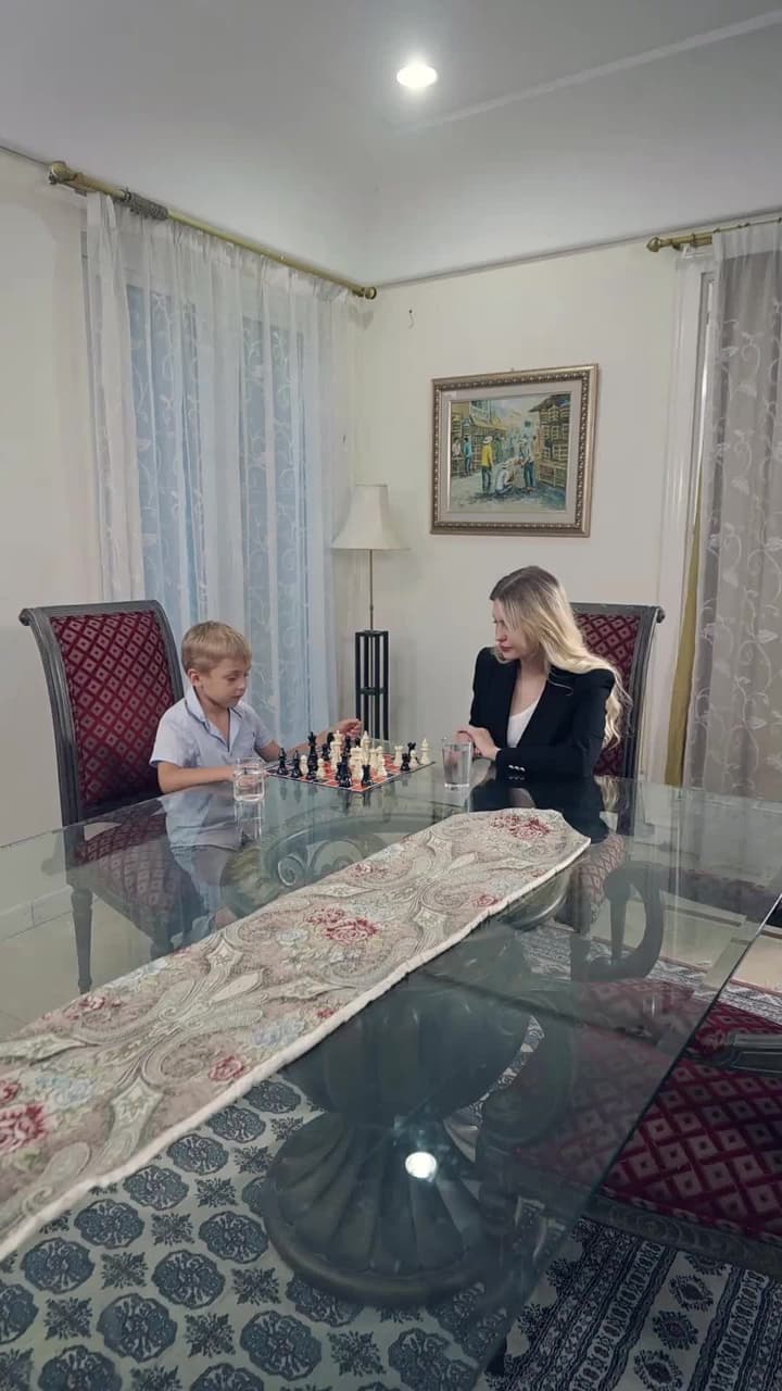 CEO'nun Sevimli Eşi'nin Dönüşü 2 - Episode 97