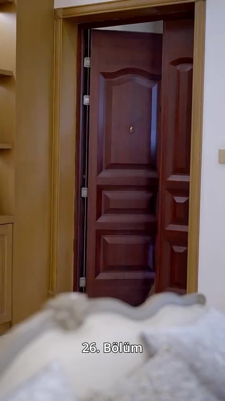 Boşanan Aylin şov dünyasını altüst etti - Episode 26