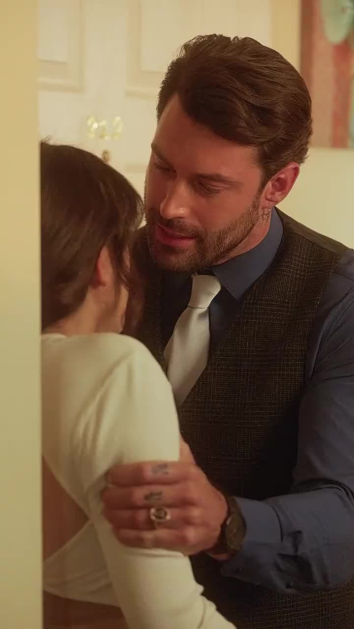 Tutkunun Çift Taraflı Casusu - Episode 51
