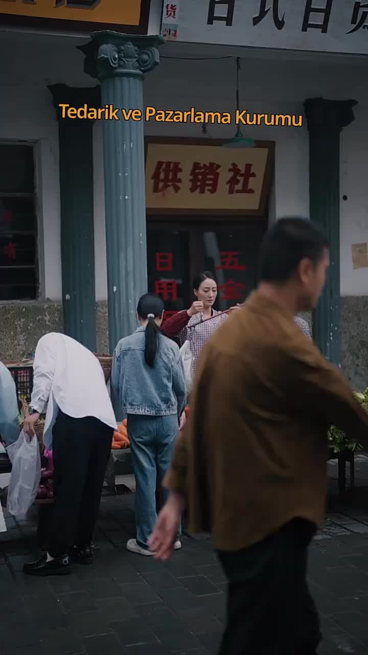 Kraliçenin Dönüşü - Episode 1