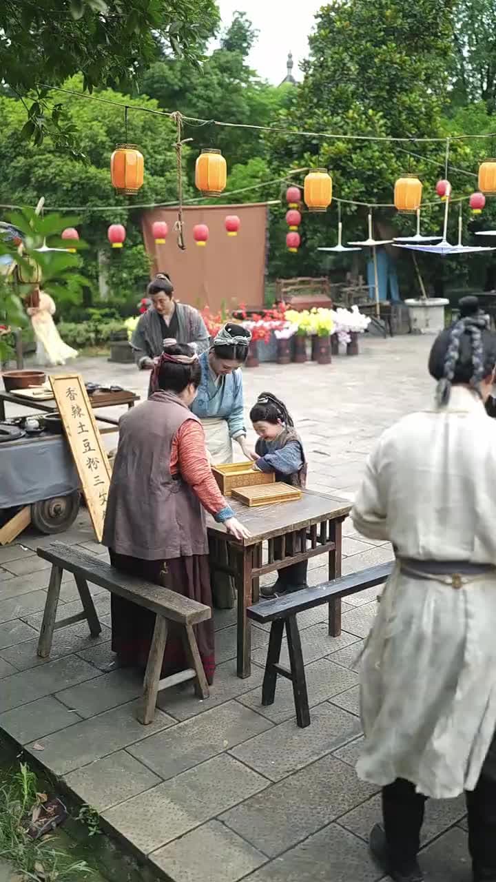 大姑扛著殺豬刀帶全村人炫肉 - Episode 41