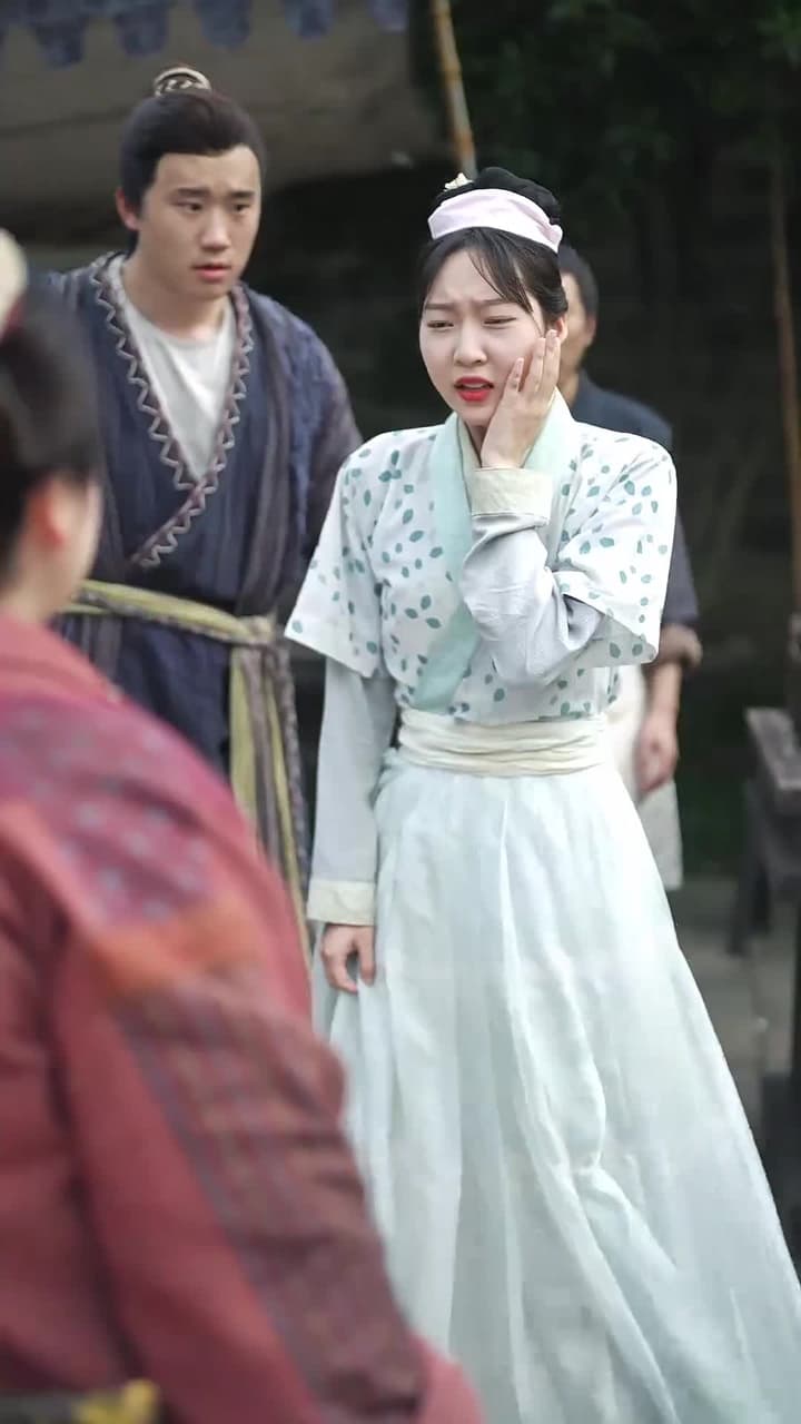 大姑扛著殺豬刀帶全村人炫肉 - Episode 57
