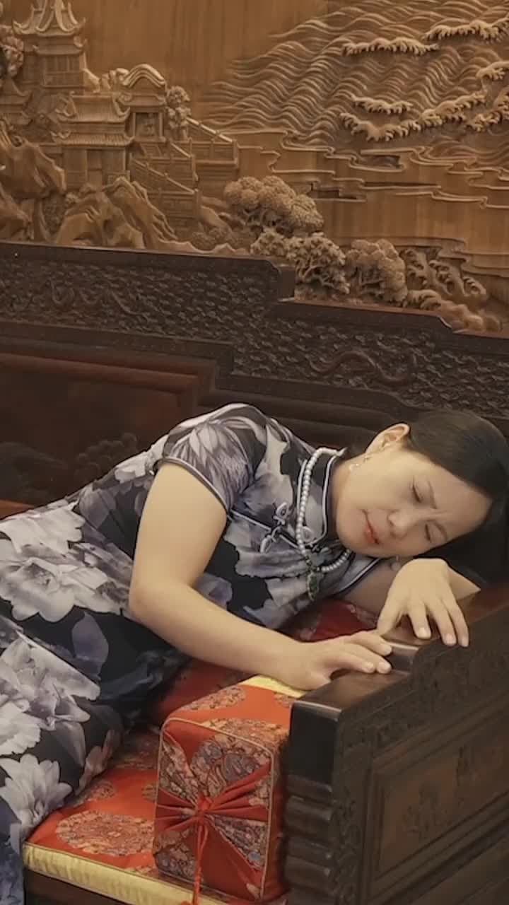 DOMINEERING HUSBAND - Episode 65