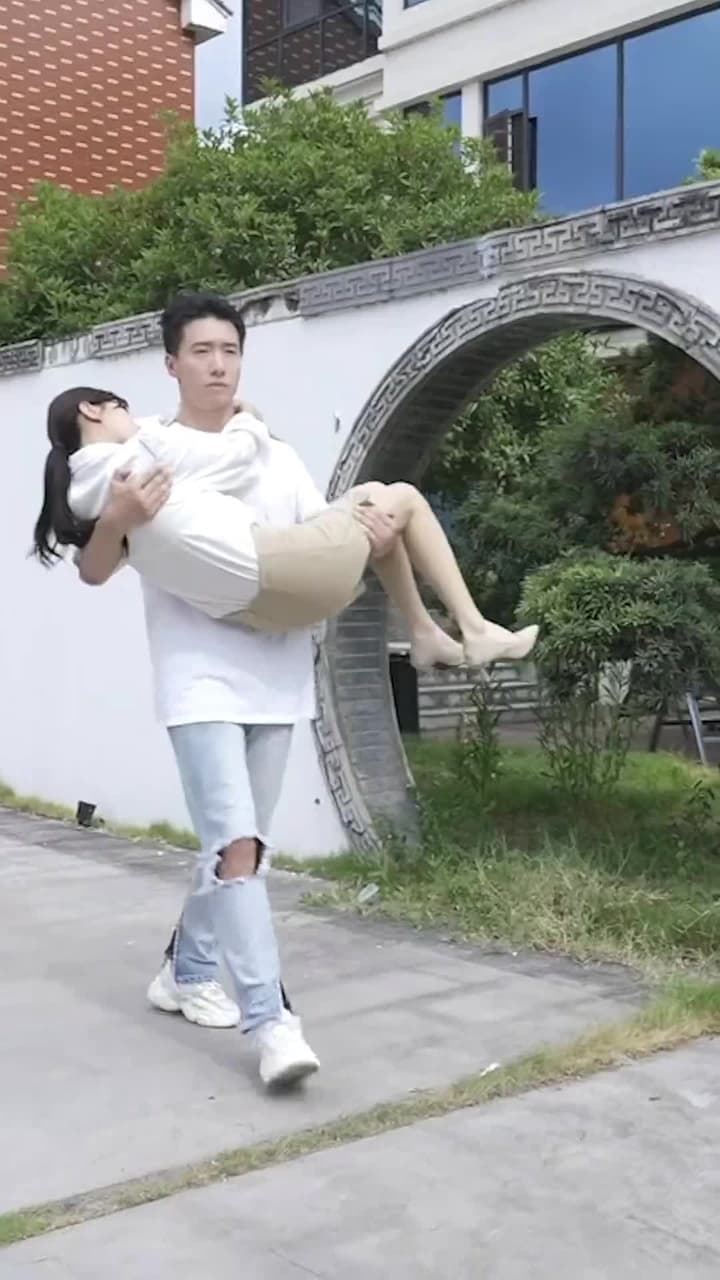 DOMINEERING HUSBAND - Episode 71