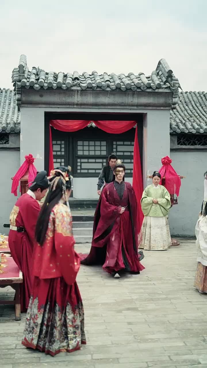 Moonlight on the Palace Road - Episode 31