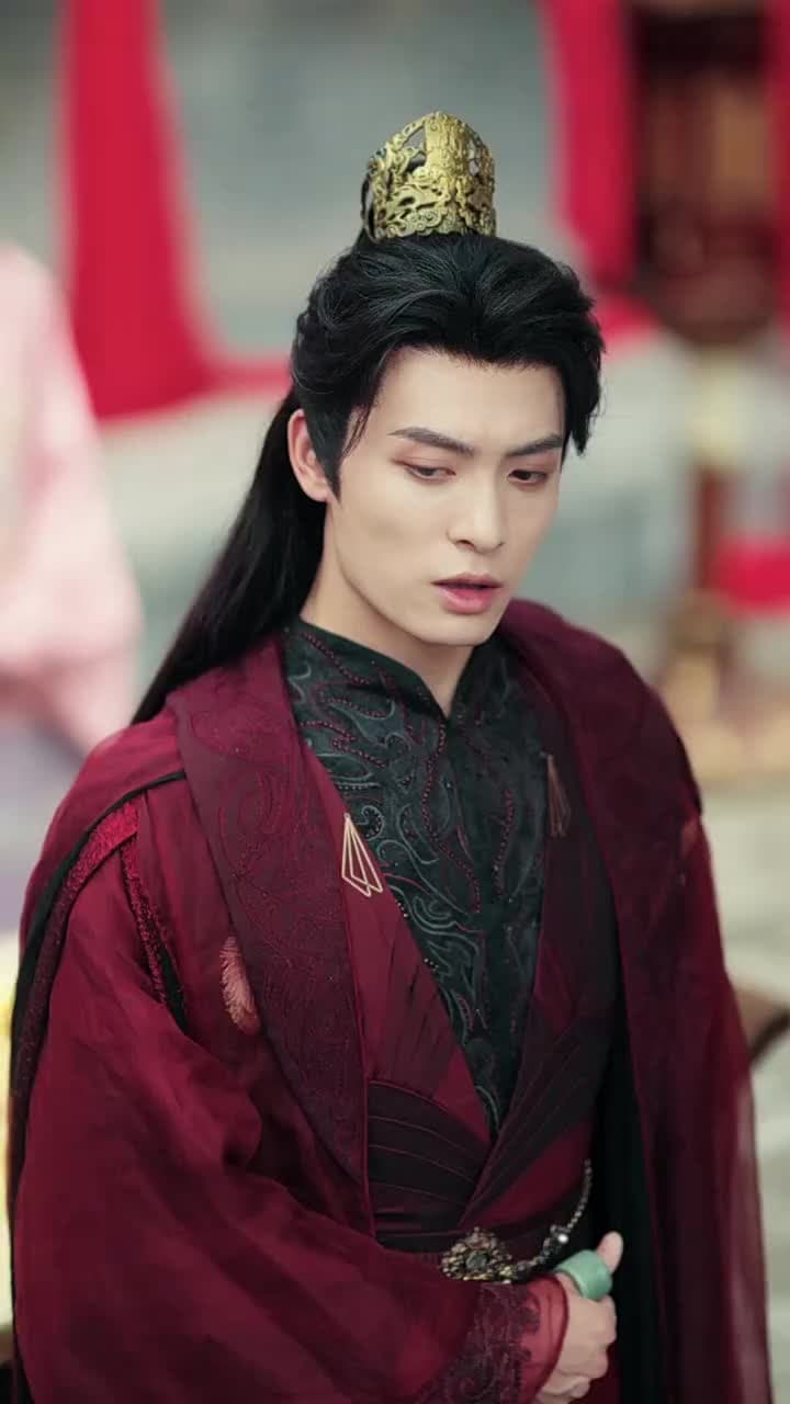 Moonlight on the Palace Road - Episode 33