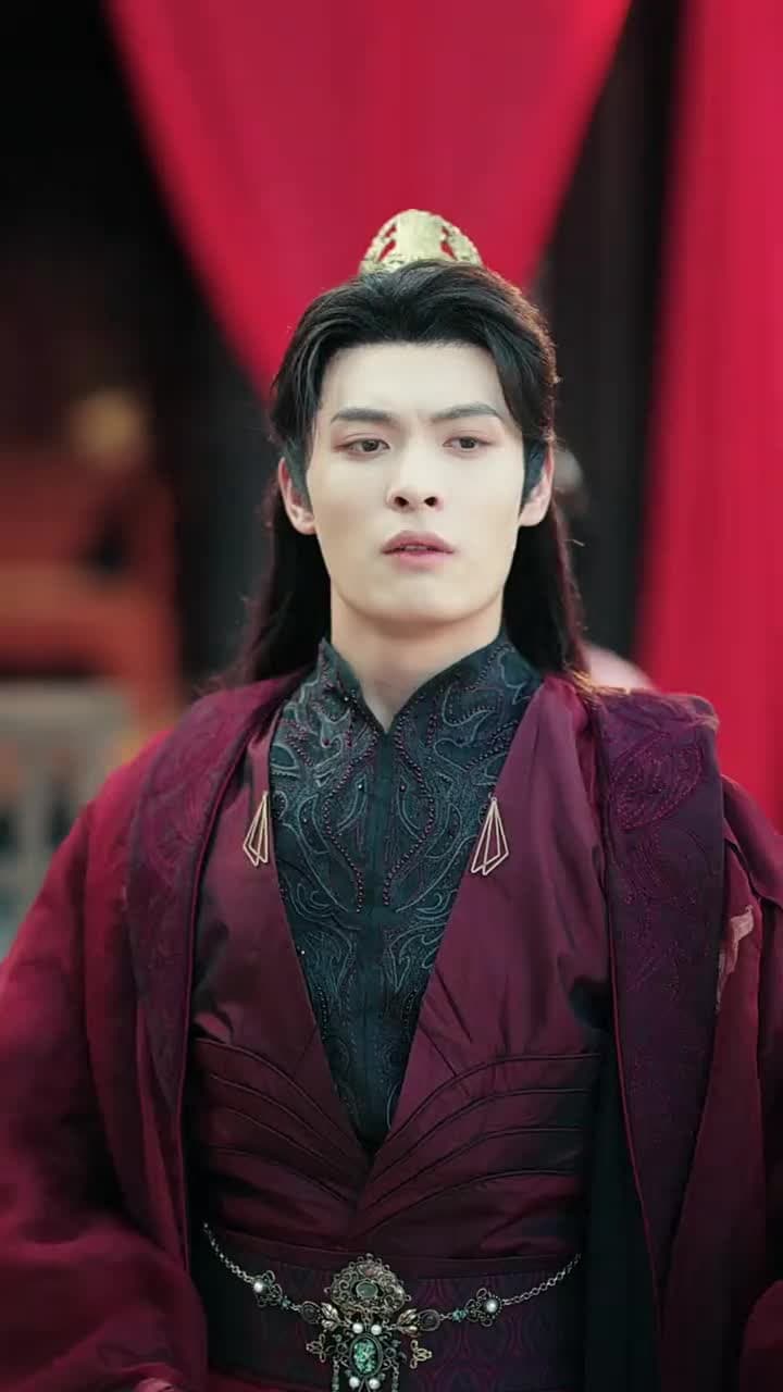 Moonlight on the Palace Road - Episode 35