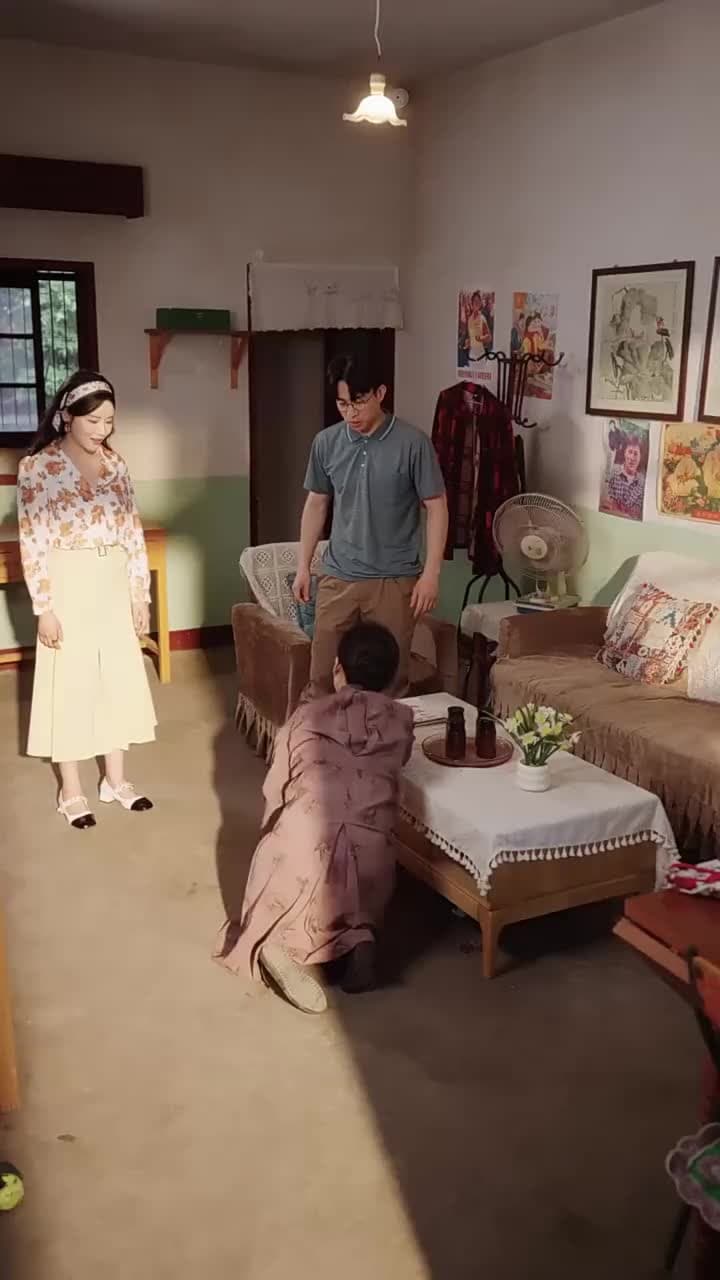 八零寵夫忙我帶全村炫肉更忙 - Episode 49