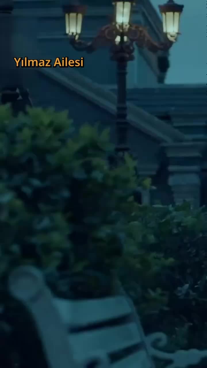 Aşkın Gölgesinde - Episode 1