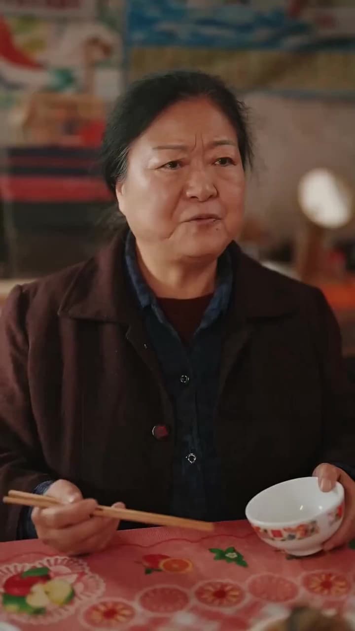 Reborn as a Fiery Wife in the '70s - Episode 36