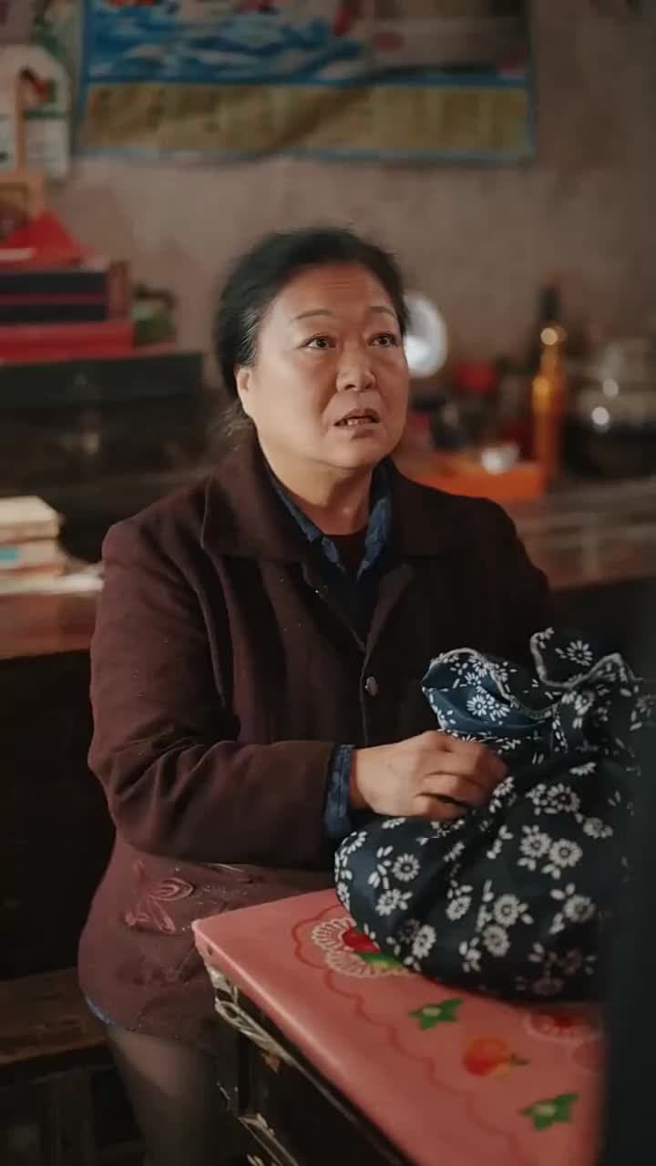 Reborn as a Fiery Wife in the '70s - Episode 35