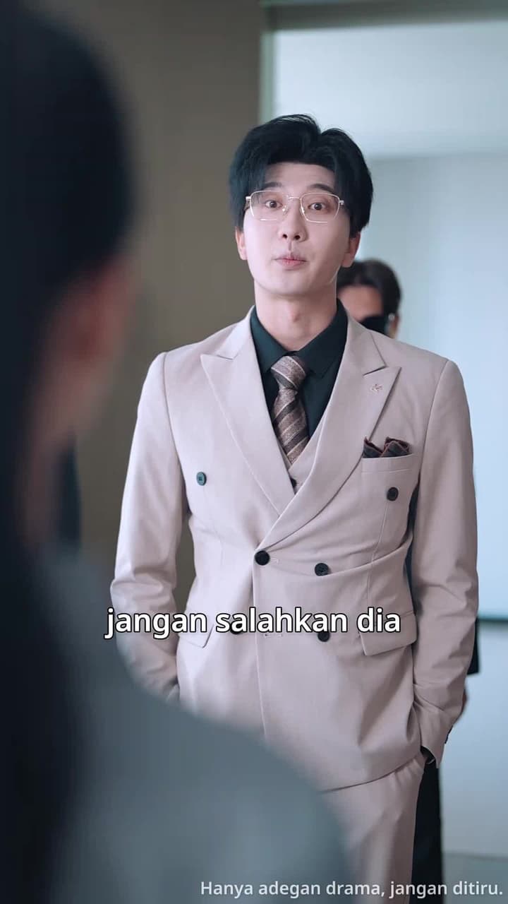 Kepalsuan yang Mengatasnamakan Cinta - Episode 32