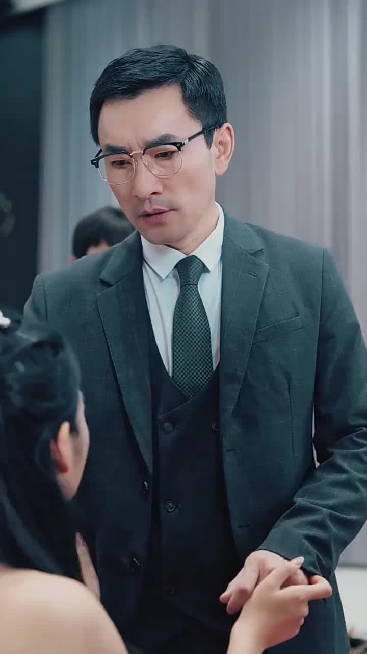 Partide Parlayan Kızım - Episode 21