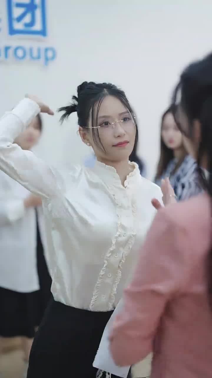 閃婚後,我搖身一變成後媽 - Episode 25