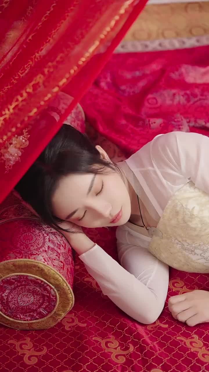 Y Phi Khanh Khanh - Episode 11