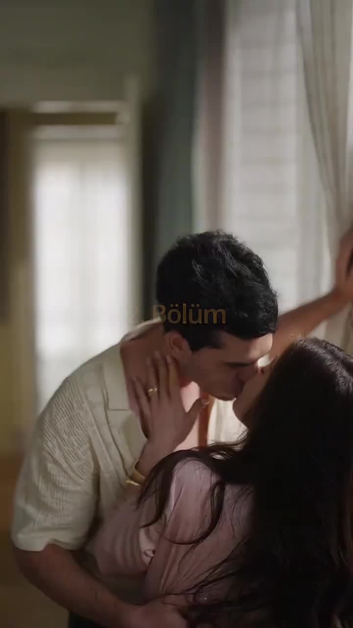 Yasak Aşk Sevgiye Dönüşünce - Episode 2
