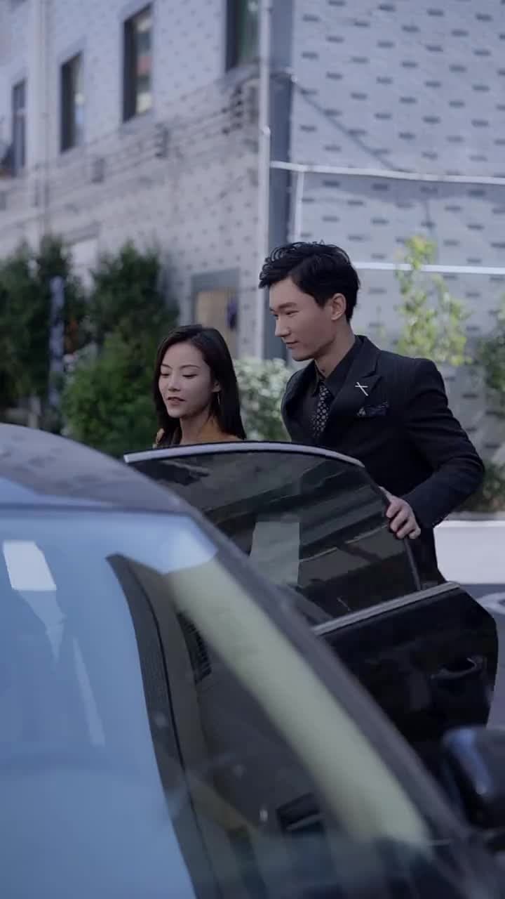 重生暖愛:權少跟我走 - Episode 23