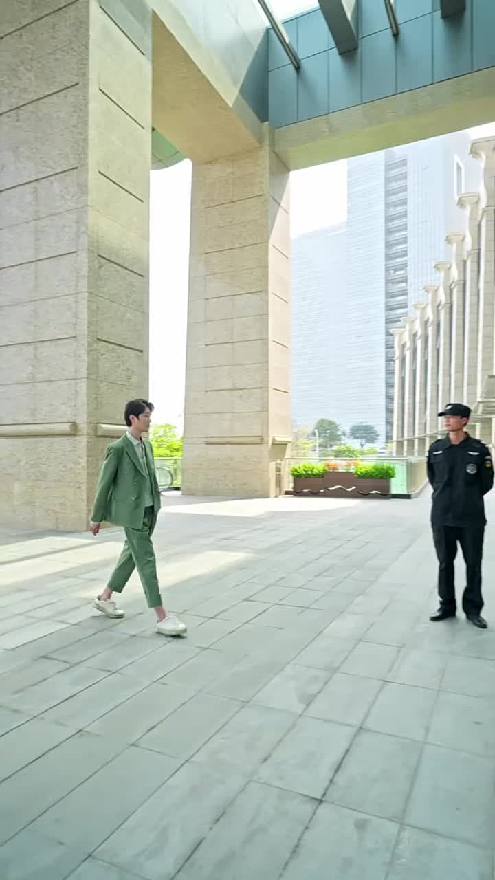傲嬌美女總裁霸上我 - Episode 41
