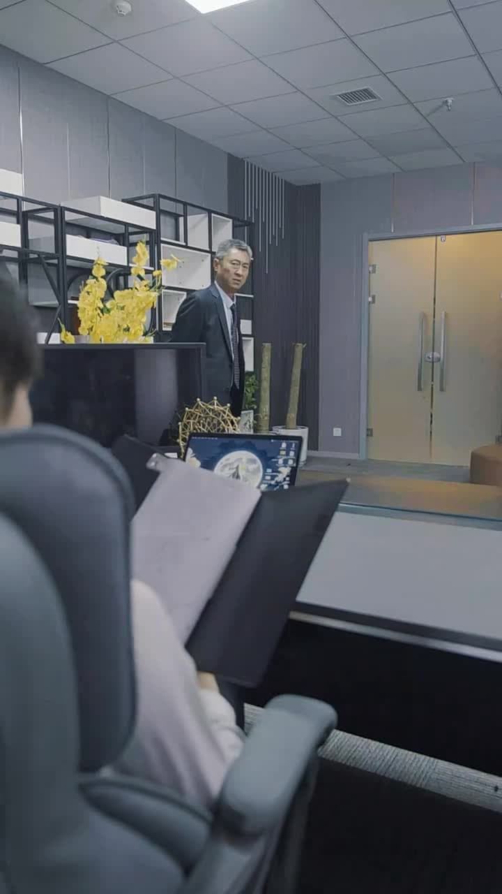 豪門重生:瘋批霸總心尖甜 - Episode 89