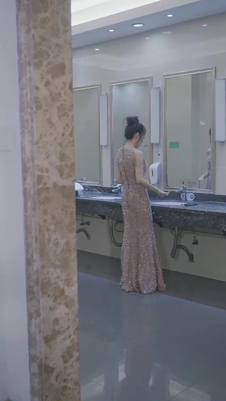 豪門重生:瘋批霸總心尖甜 - Episode 49