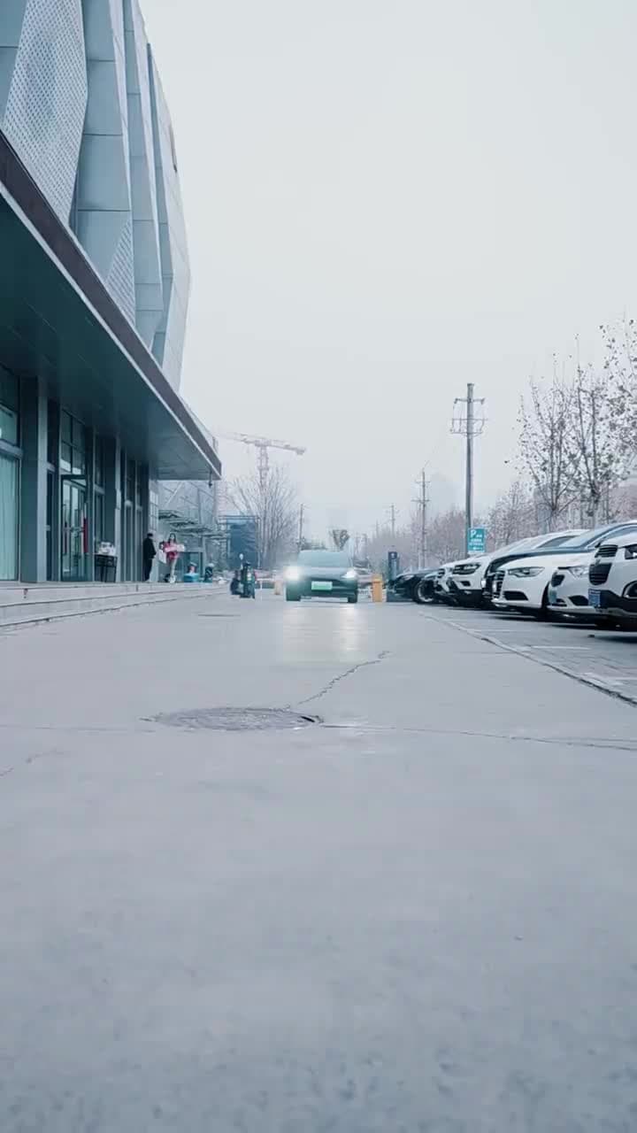 我的24歲美女總裁老婆 - Episode 73