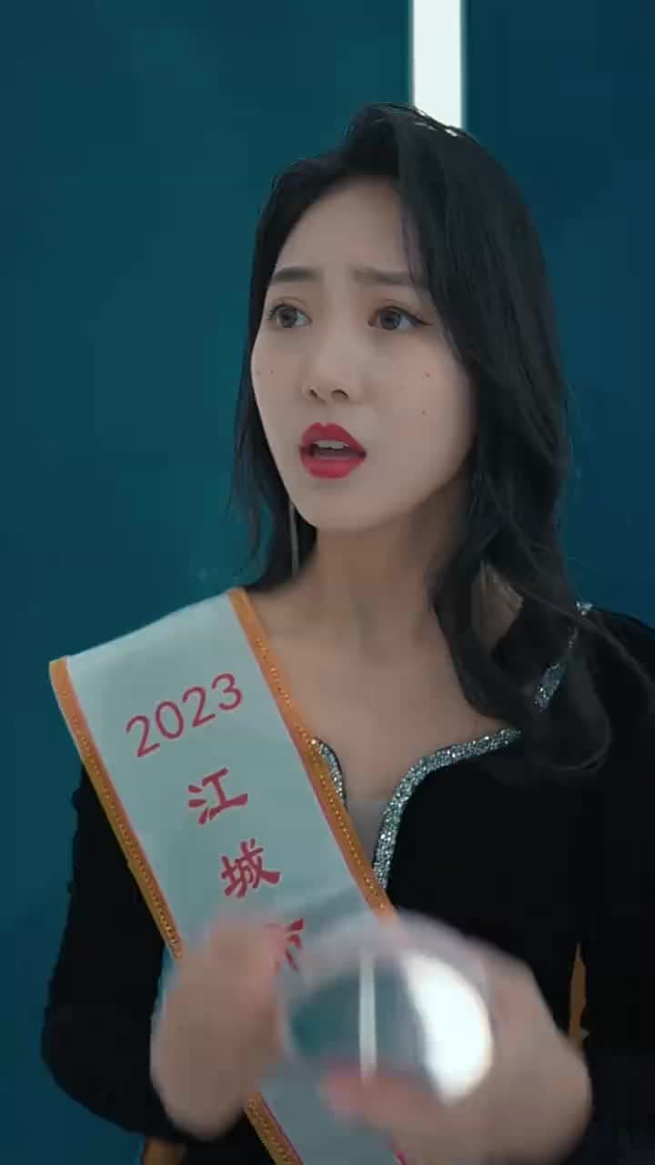 我的24歲美女總裁老婆 - Episode 81