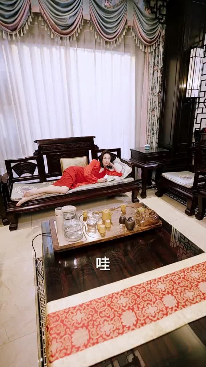 我的24歲美女總裁老婆 - Episode 51
