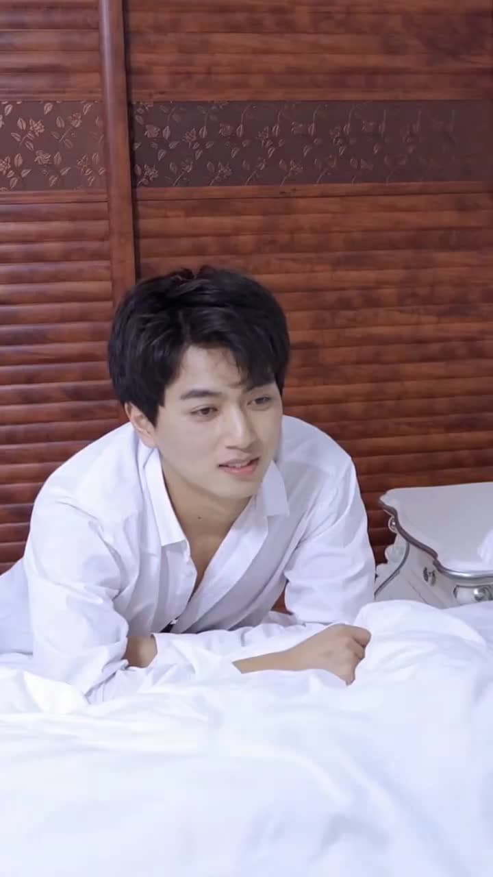 Charmed by the Beautiful CEO - Episode 2