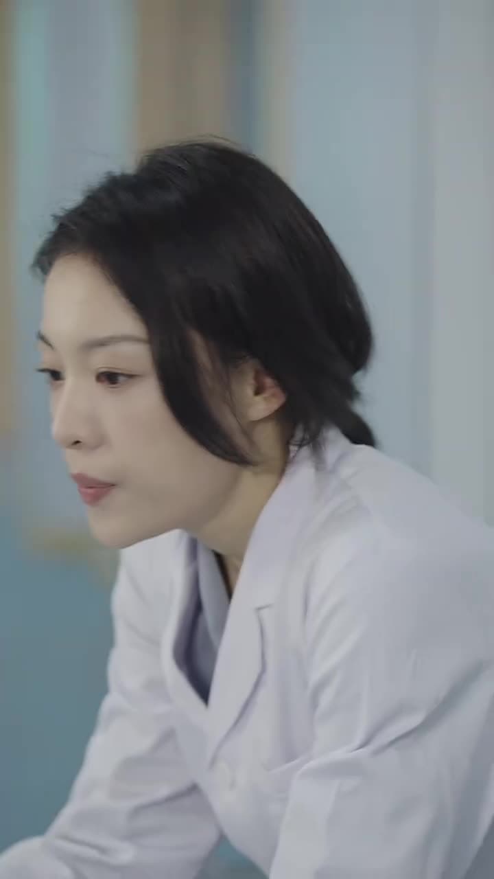 離婚後,沈總滿世界追妻 - Episode 4