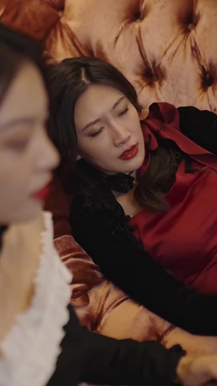 離婚後,沈總滿世界追妻 - Episode 26