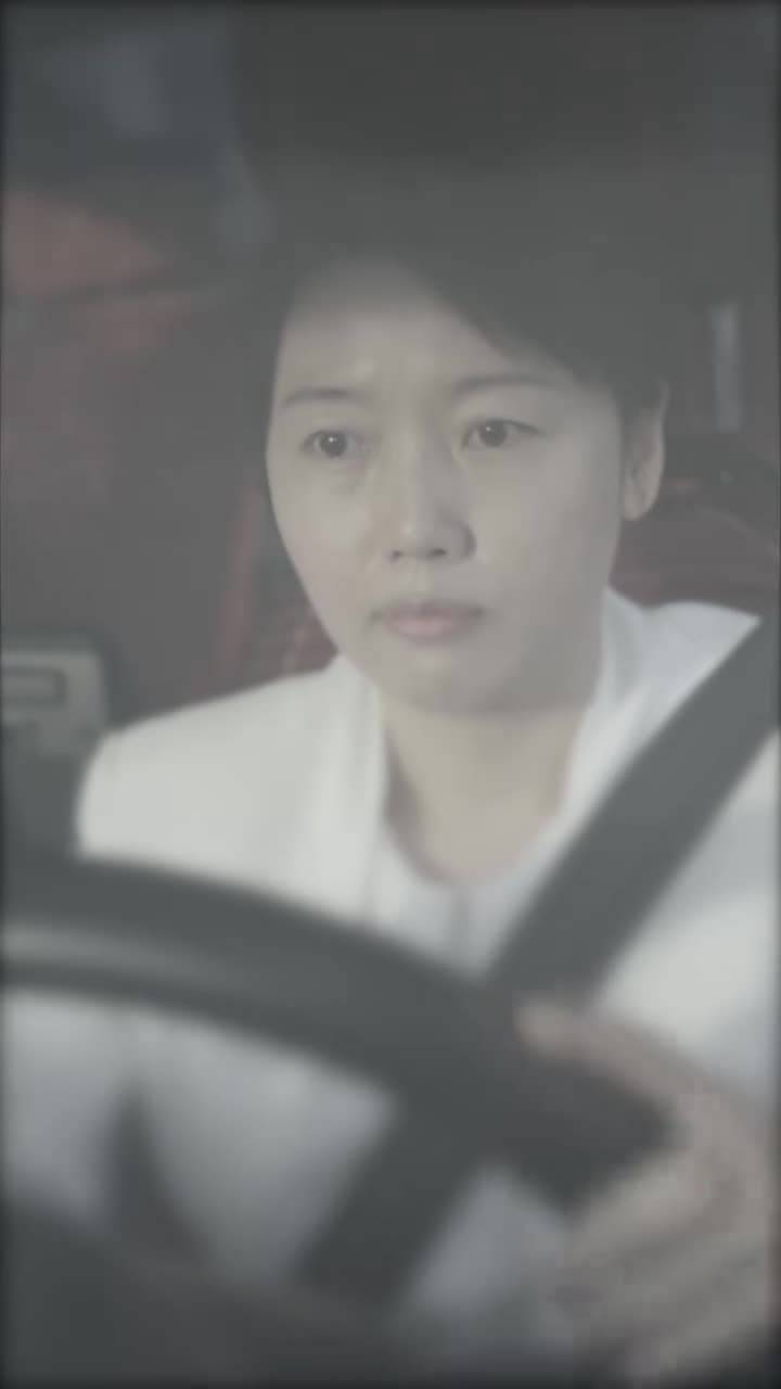 離婚後,沈總滿世界追妻 - Episode 85
