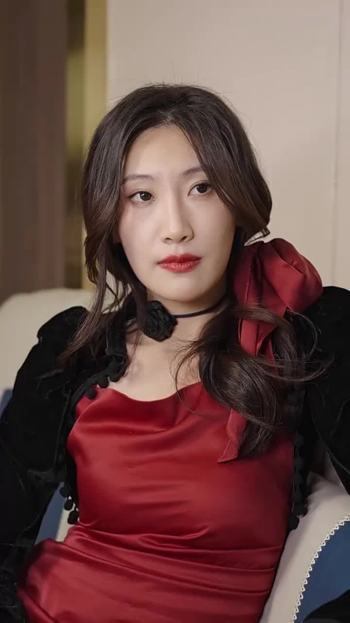 離婚後,沈總滿世界追妻 - Episode 74