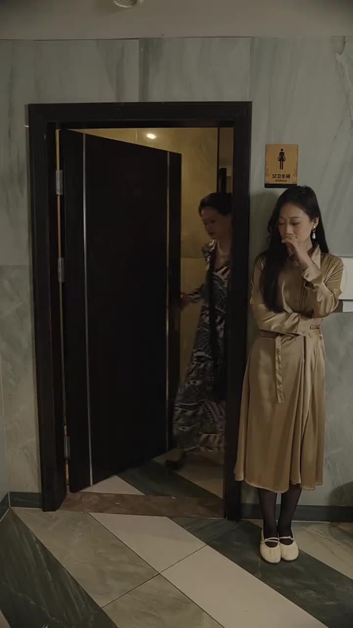 離婚後,沈總滿世界追妻 - Episode 24
