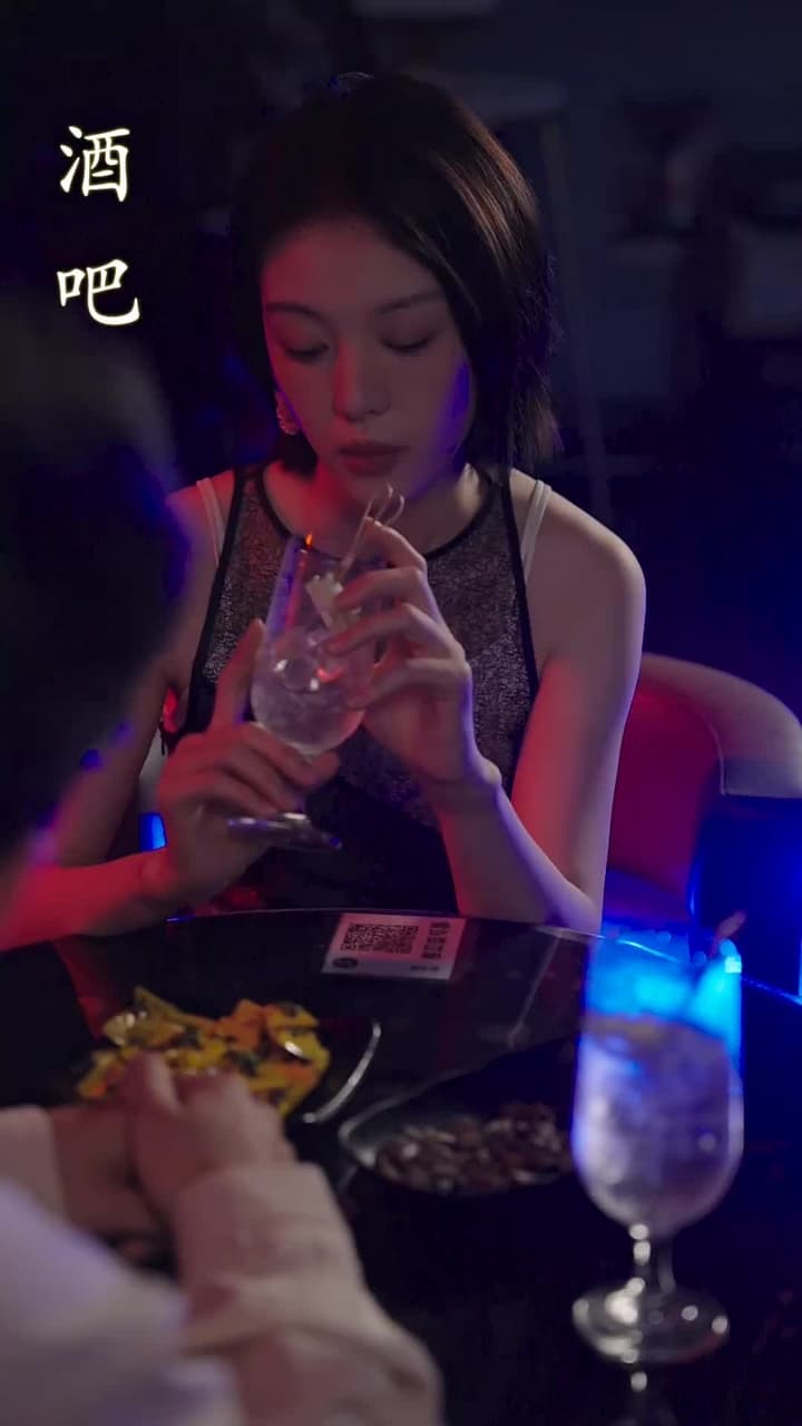 離婚後,沈總滿世界追妻 - Episode 8