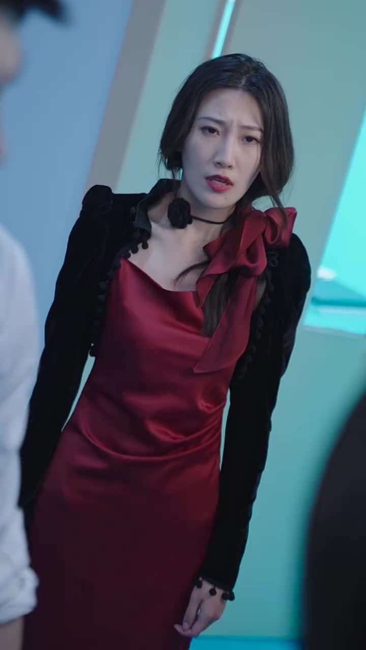 離婚後,沈總滿世界追妻 - Episode 36